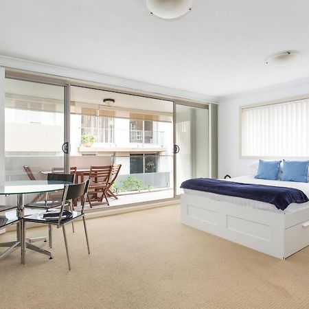 Balcony Studio In Heart Of Manly Dining And Shops Appartamento Sydney Esterno foto
